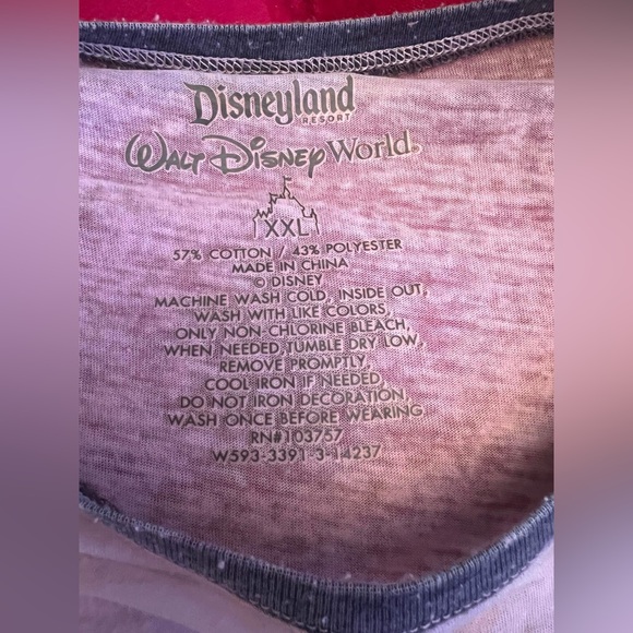 Dumbo Disney Parks shirt xxl - Picture 2 of 7